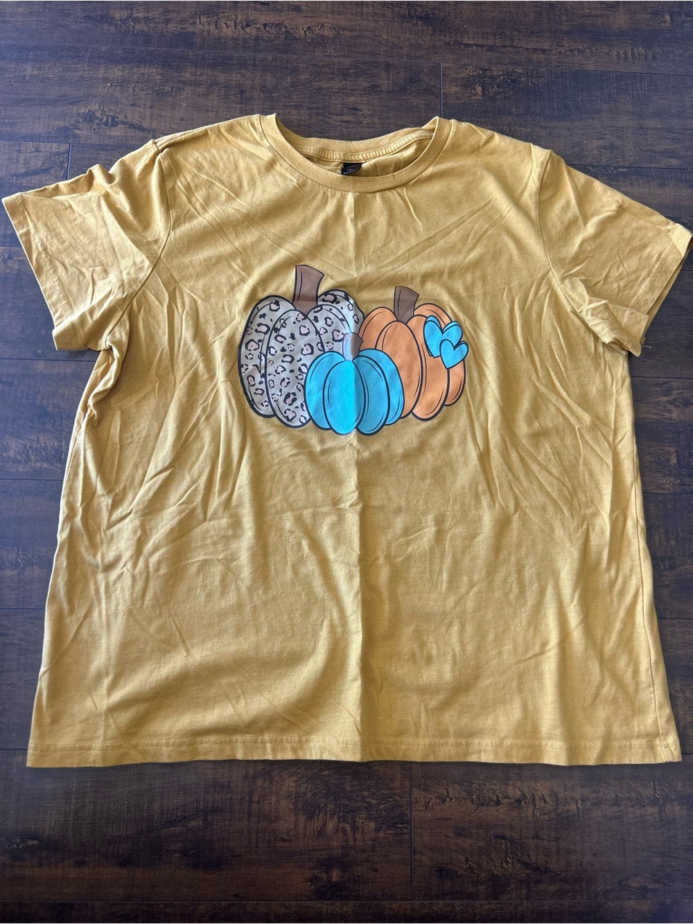 ✨ 3/$25 ✨ SHEIN Mustard Short Sleeve Tee with Leopard, Turquoise & Orange Pumpki